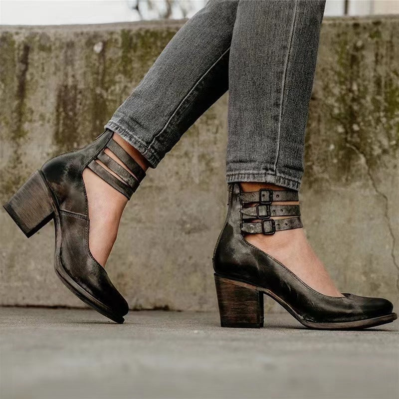 Izzy | Leather Pumps