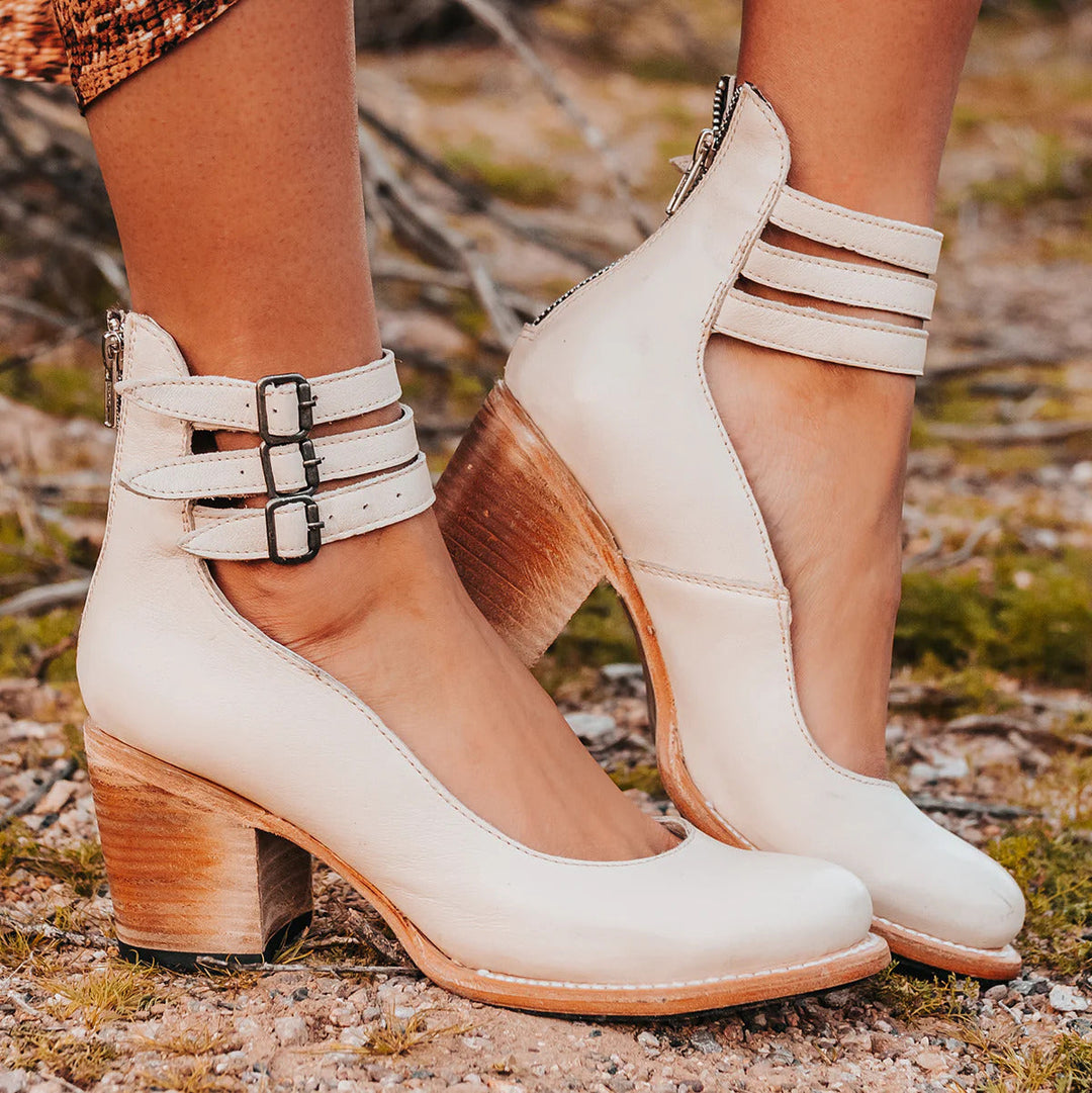 Izzy | Leather Pumps