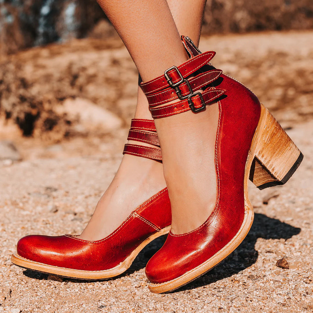 Izzy | Leather Pumps