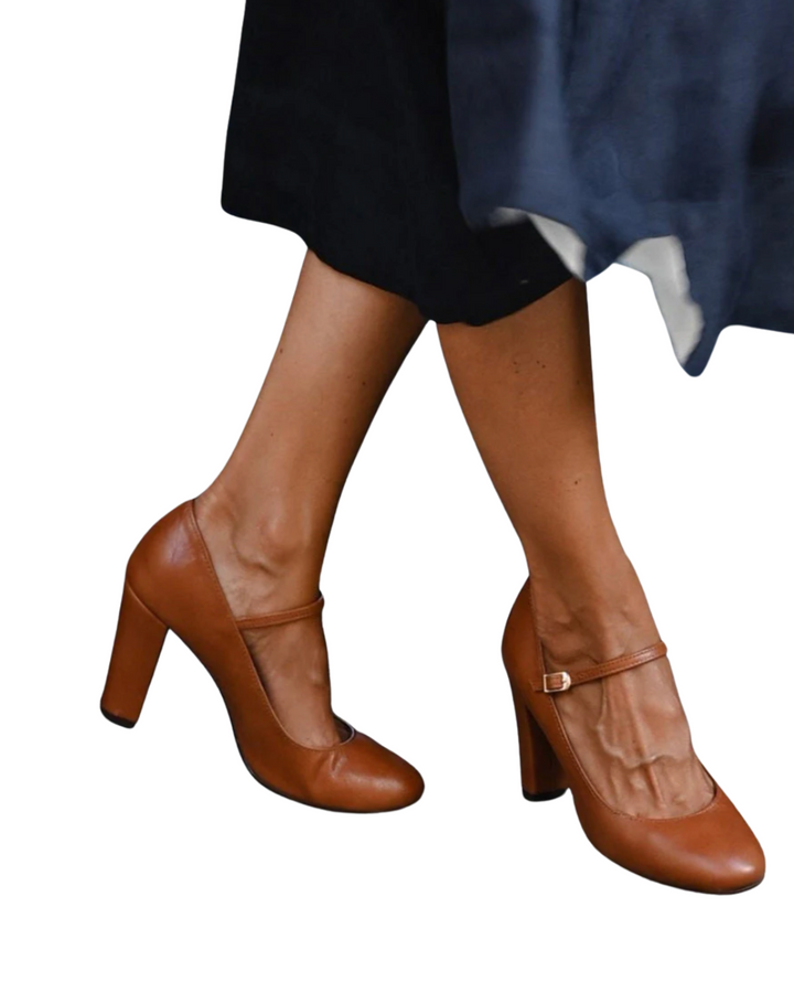 Bravina | Everyday Sandals with Straps and Small Heel