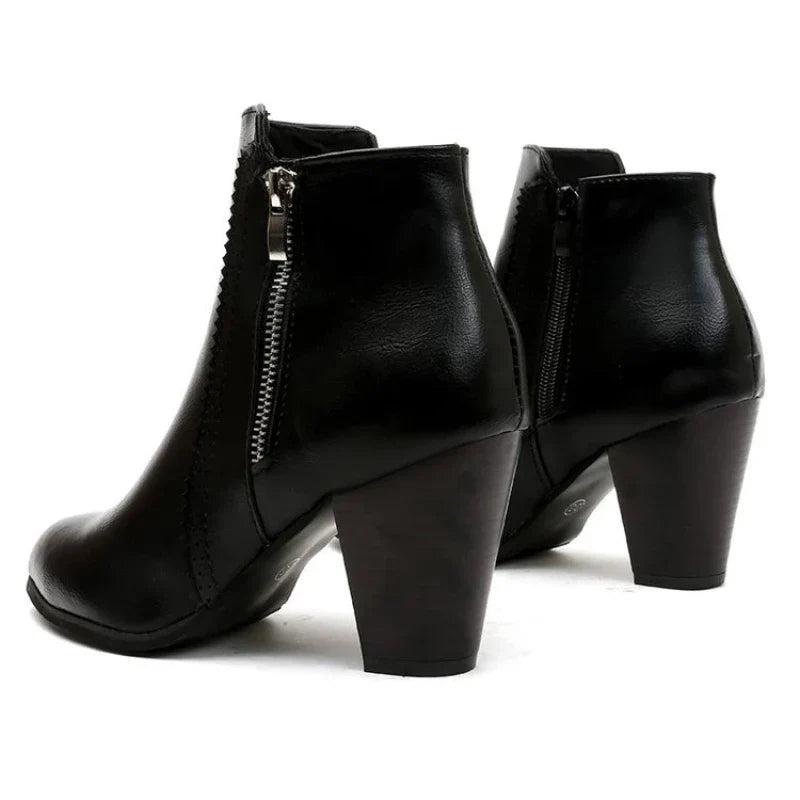 Chinny | Chunky Boots