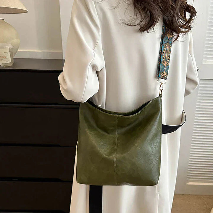 Sophia | Timeless Shoulder Bag with Customizable Patterned Strap