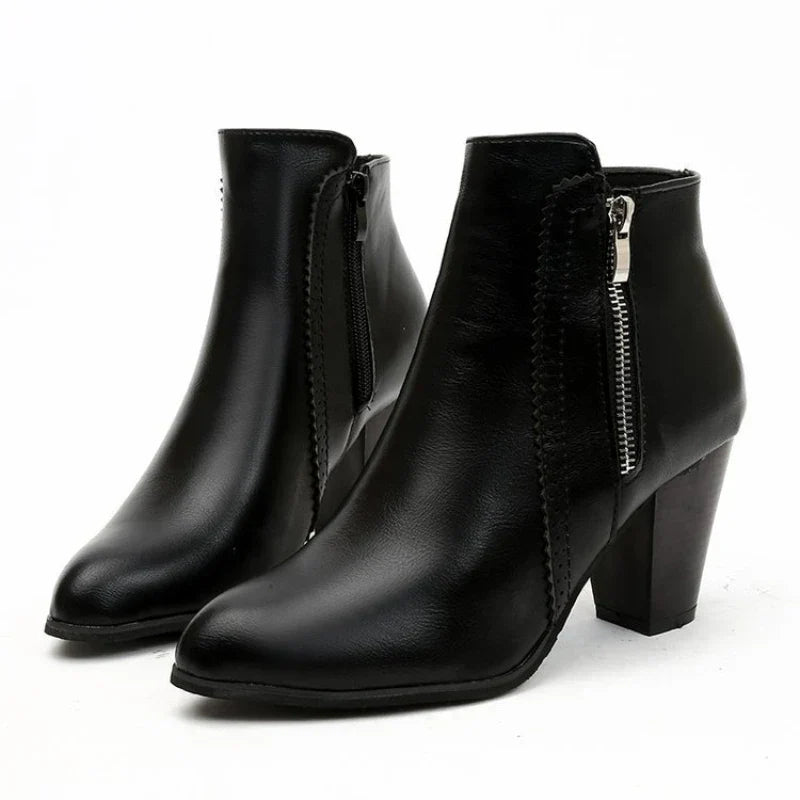 Chinny | Chunky Boots
