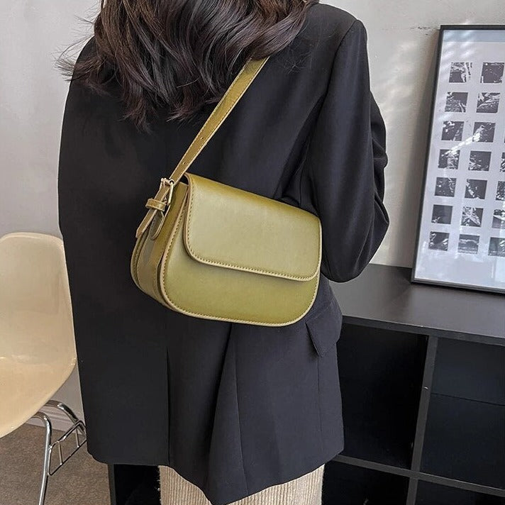 Layla | Chic Shoulder Bag in Subtle Nude Hue