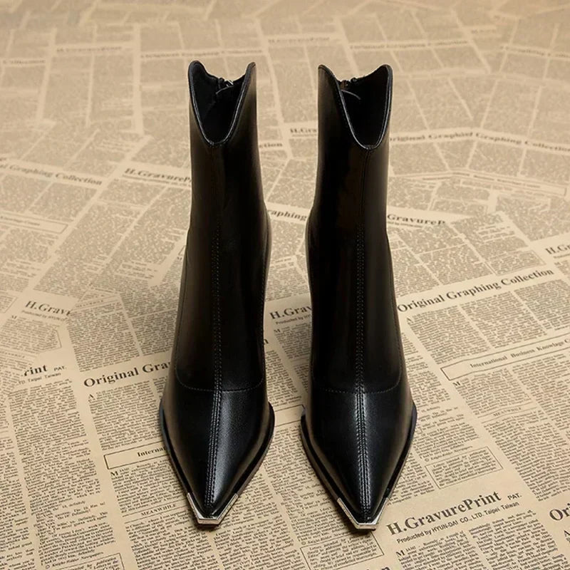 Amarra | Leather Heels