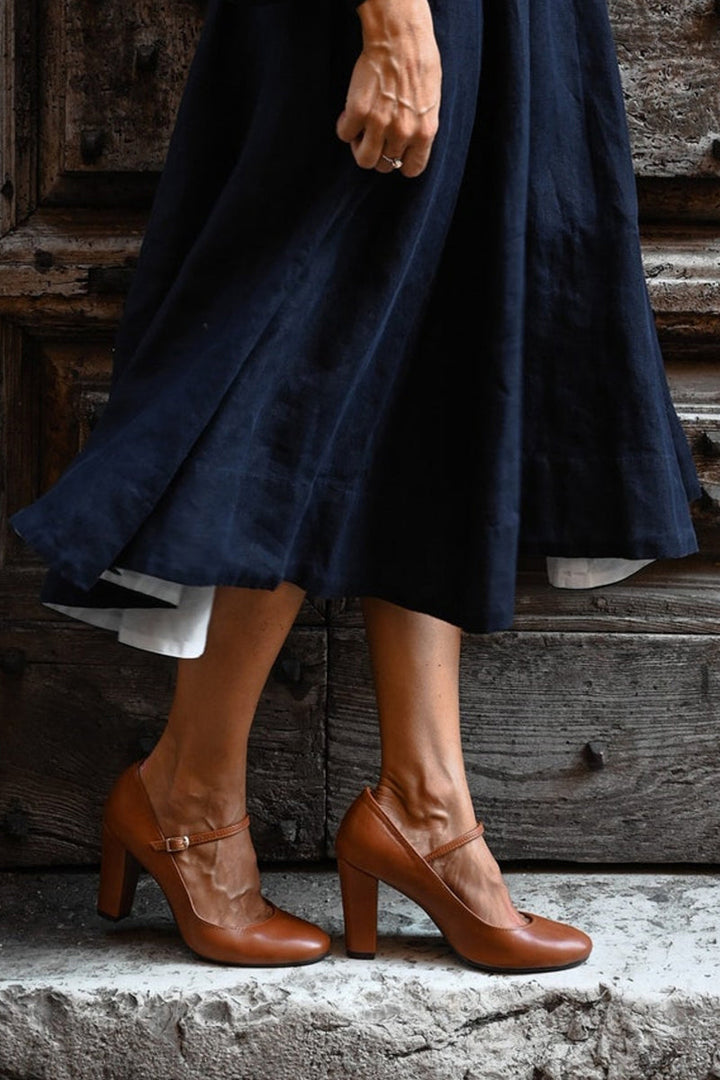 Bravina | Everyday Sandals with Straps and Small Heel