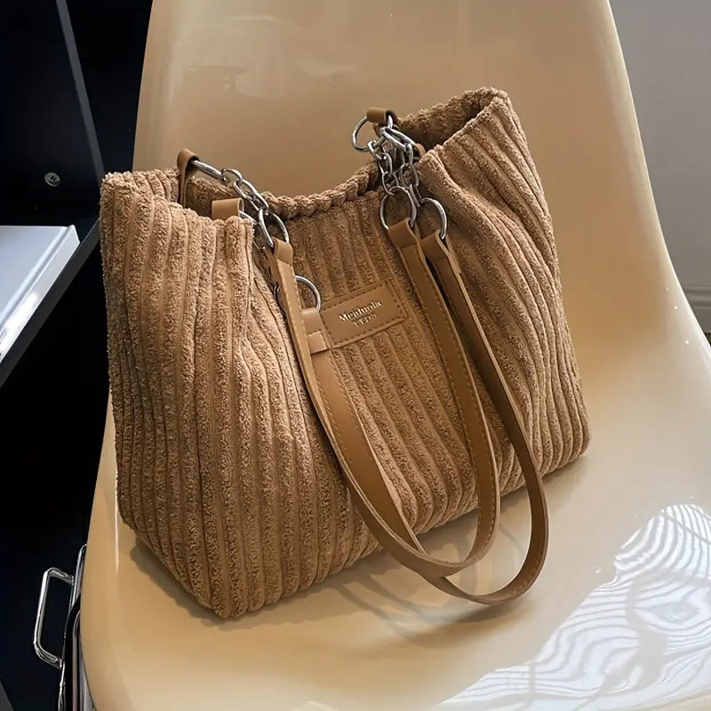 Poppy | Chic Soft Ribbed Bag with Elegant Metal Chain